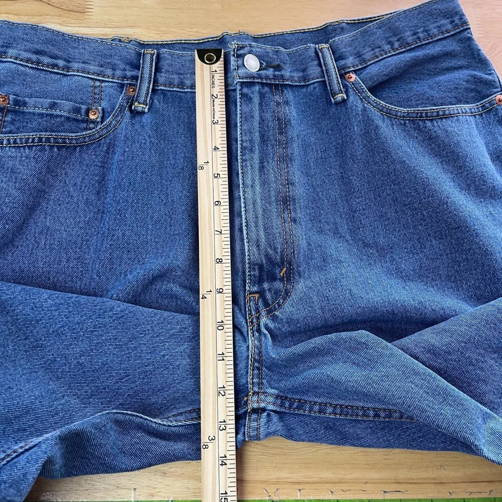 Levis 550 Relaxed Fit Mens 38x29 100% Cotton Medium Wash Denim‎ Blue Jeans Zip
